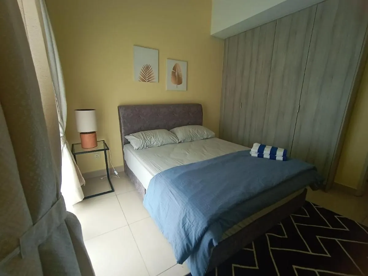 3-Bedroom Apartment With Infinity Pool In Bukit Jelutong Shah Alam
