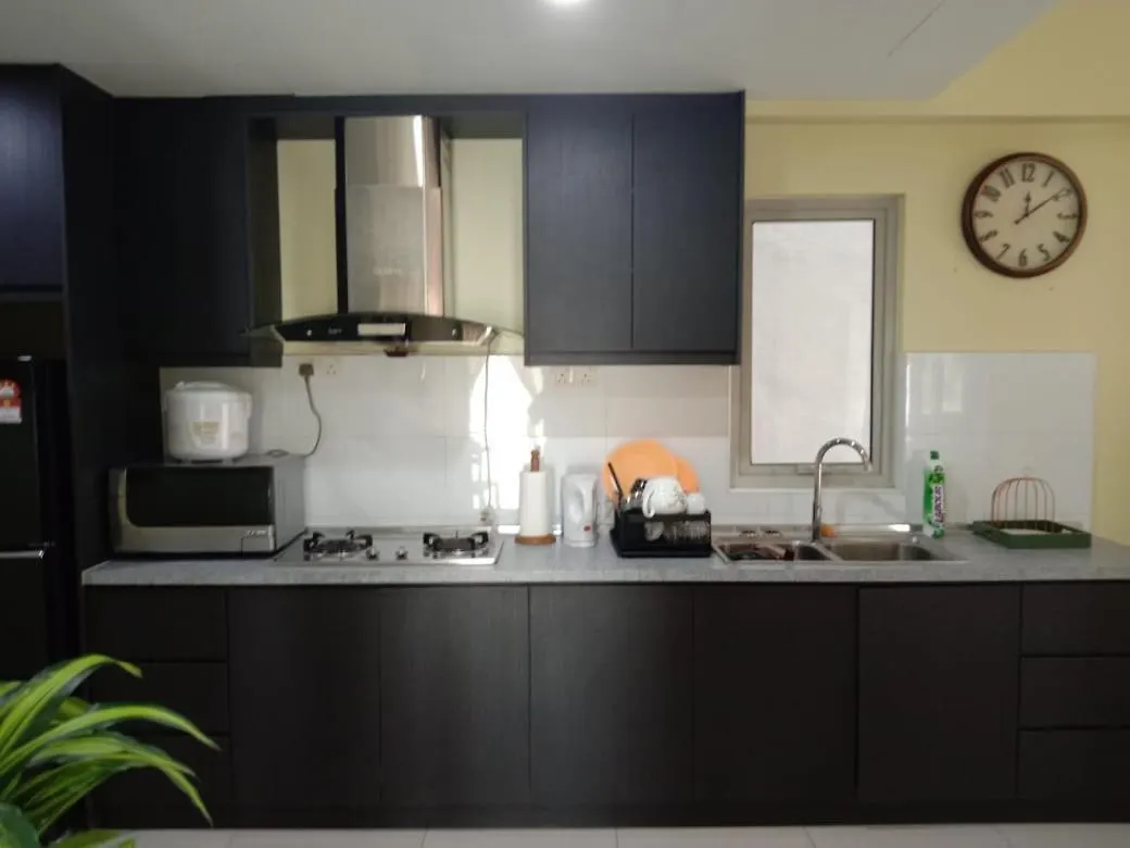 3-Bedroom Apartment With Infinity Pool In Bukit Jelutong Shah Alam Malaysia